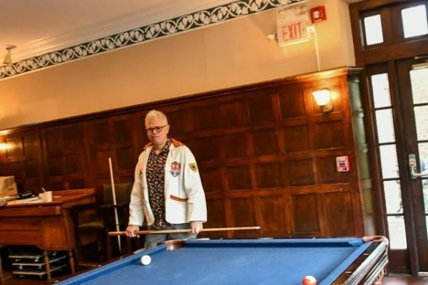 国际象棋世界冠军赛丁立人对古克什布局博弈分析与关键胜负手